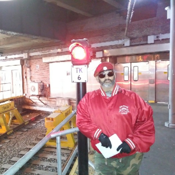 Meet your Posher, Deezo - Picture 16 of 16